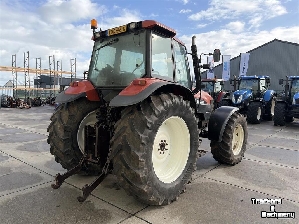 Tracteur New Holland 8160