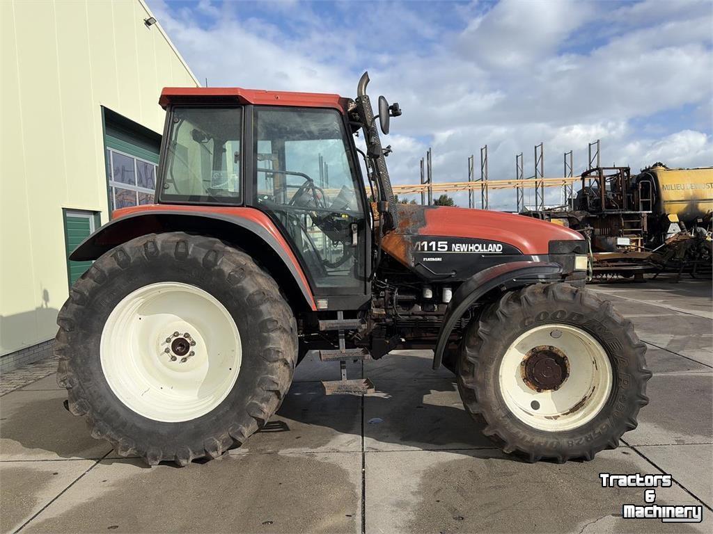 Tracteur New Holland 8160