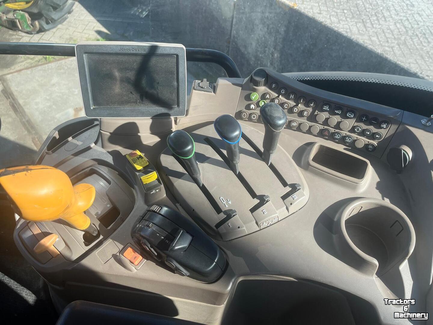 Tracteur John Deere 6150R