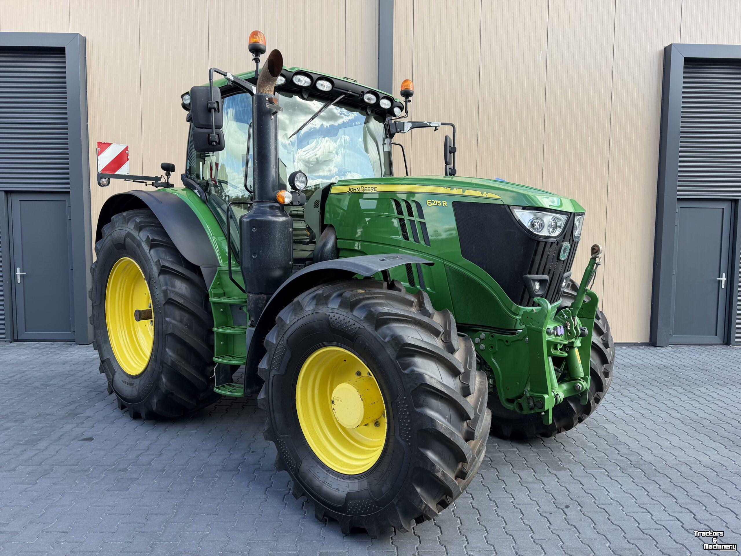 Tracteur John Deere 6215R