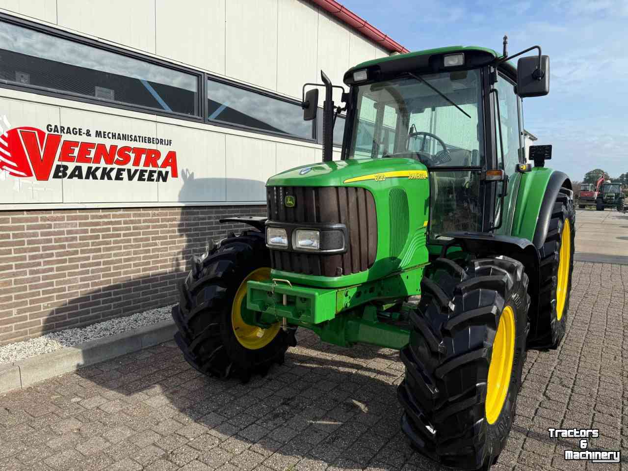 Tracteur John Deere 6120 SE
