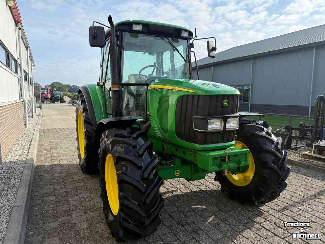 Tracteur John Deere 6120 SE