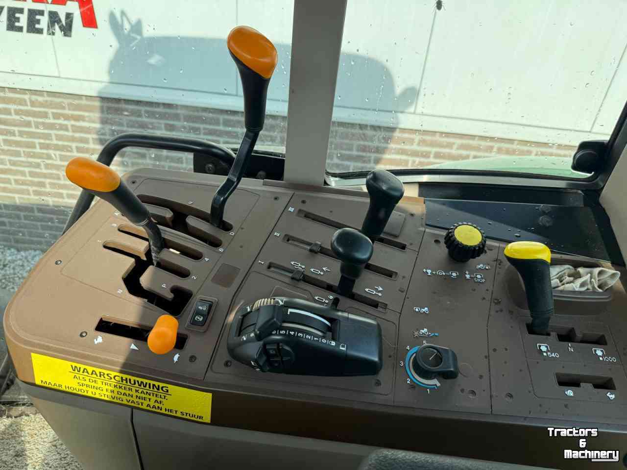Tracteur John Deere 6120 SE