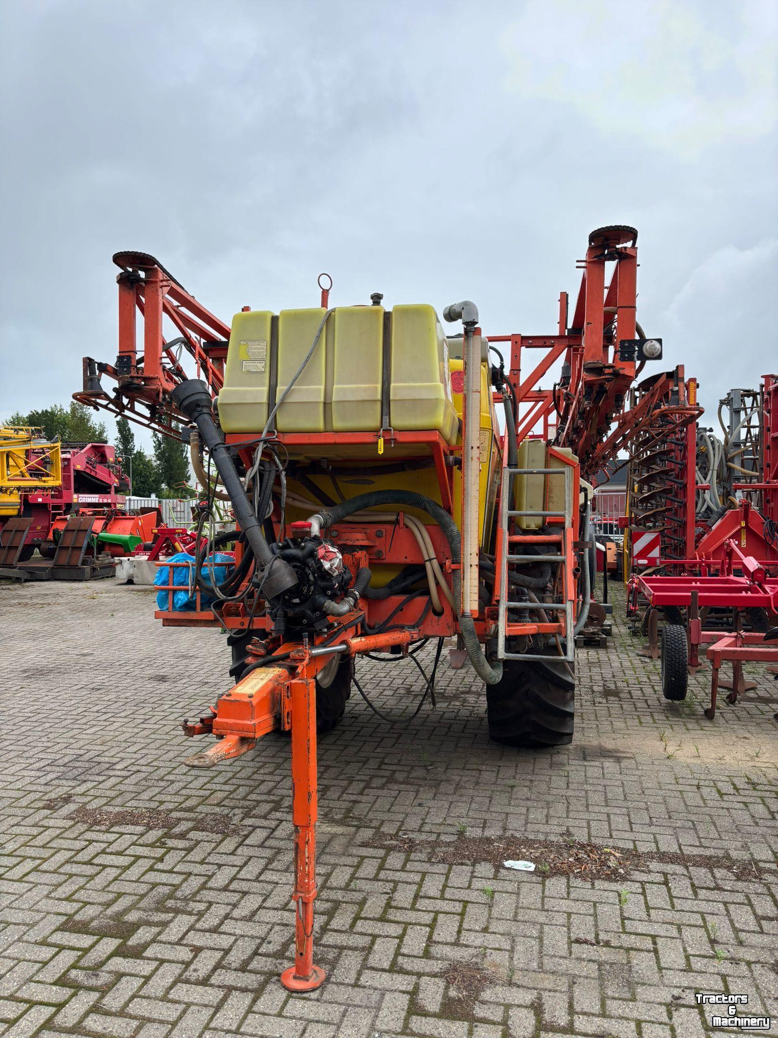 Pulvérisateur porté Douven G 3061 GP4 Spuit