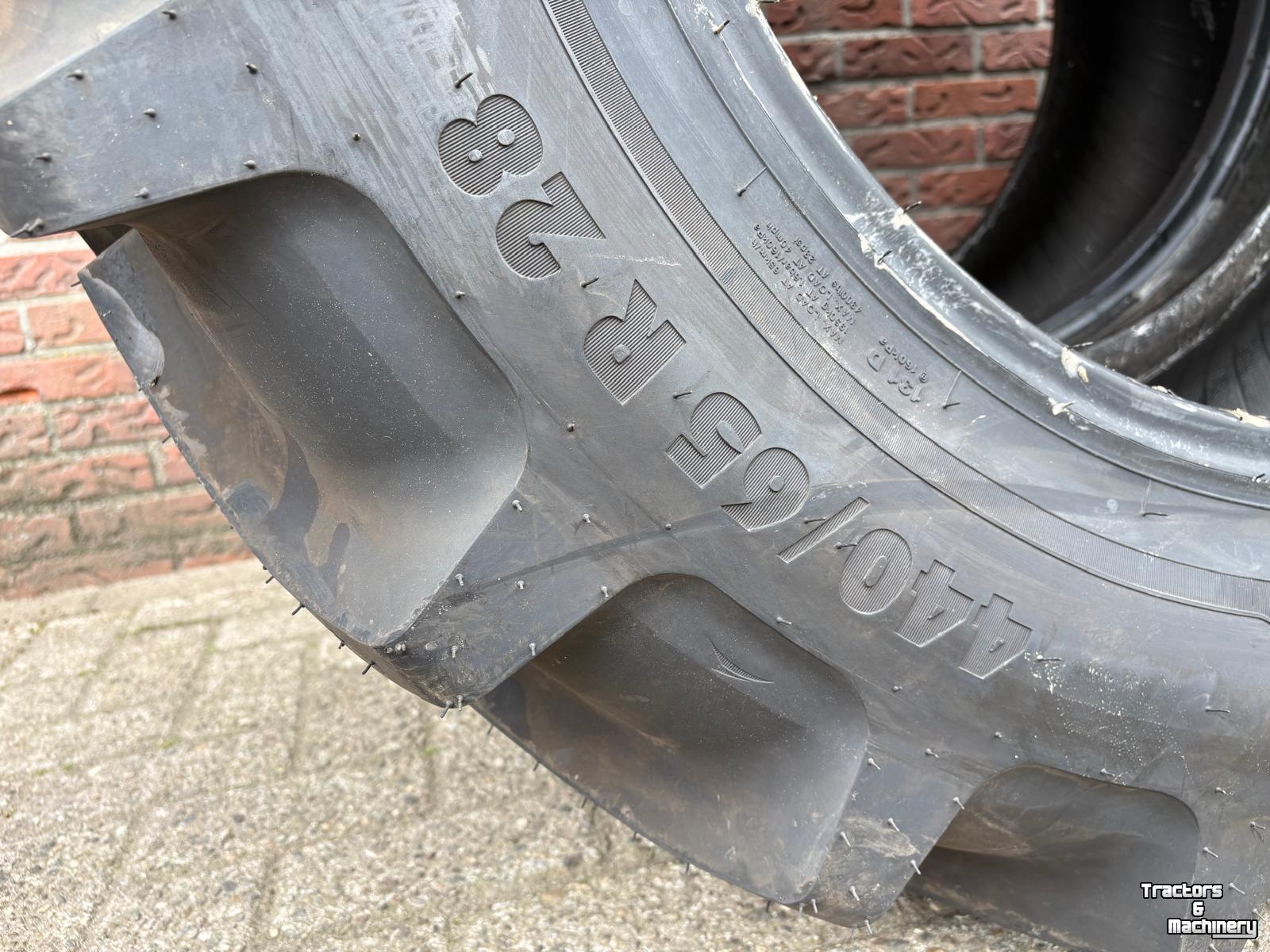Roues, Pneus, Jantes, Barillets Jumelage Vredestein 540/65R38 EN 440/65R28
