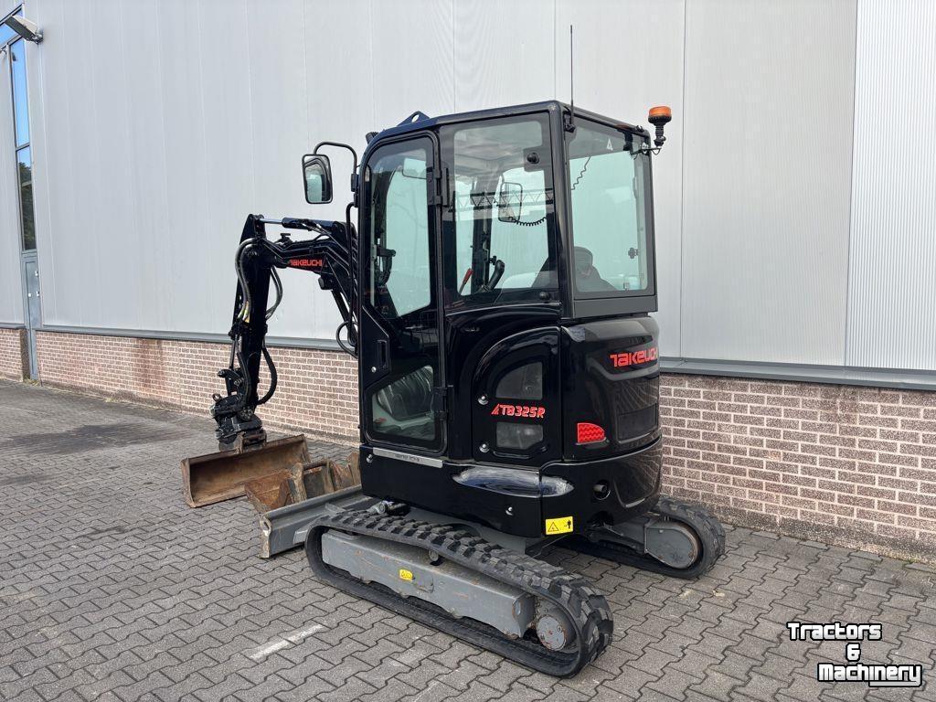Mini pelleteuse Takeuchi TB325R + Compact Tilt tiltrotator