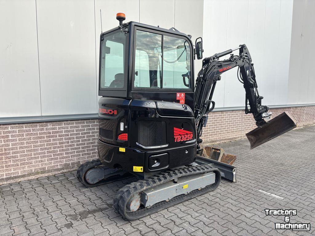 Mini pelleteuse Takeuchi TB325R + Compact Tilt tiltrotator