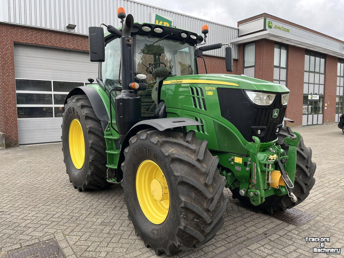 Tracteur John Deere 6215R