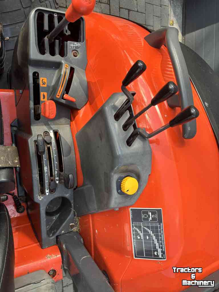 Tracteur Kubota M7060 hydraulic shuttle