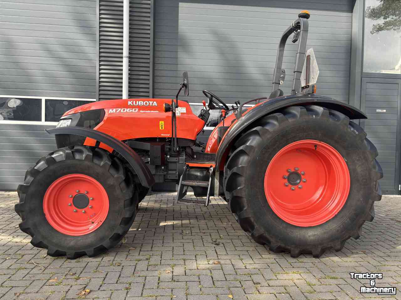 Tracteur Kubota M7060 hydraulic shuttle