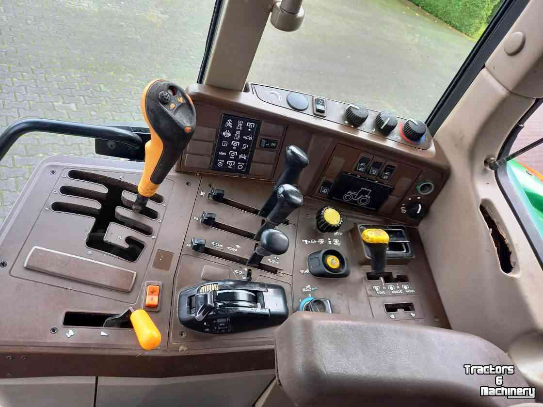 Tracteurs John Deere 6320 Premium +fronthef en PTO