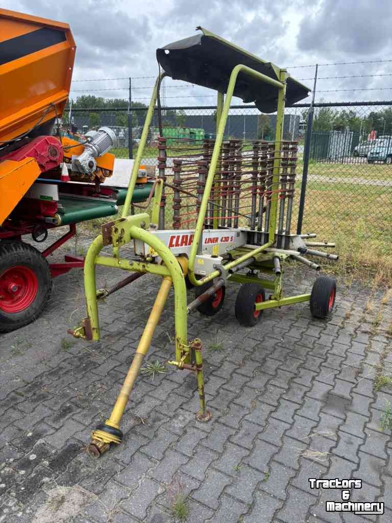Andaineur Claas Liner 430 S