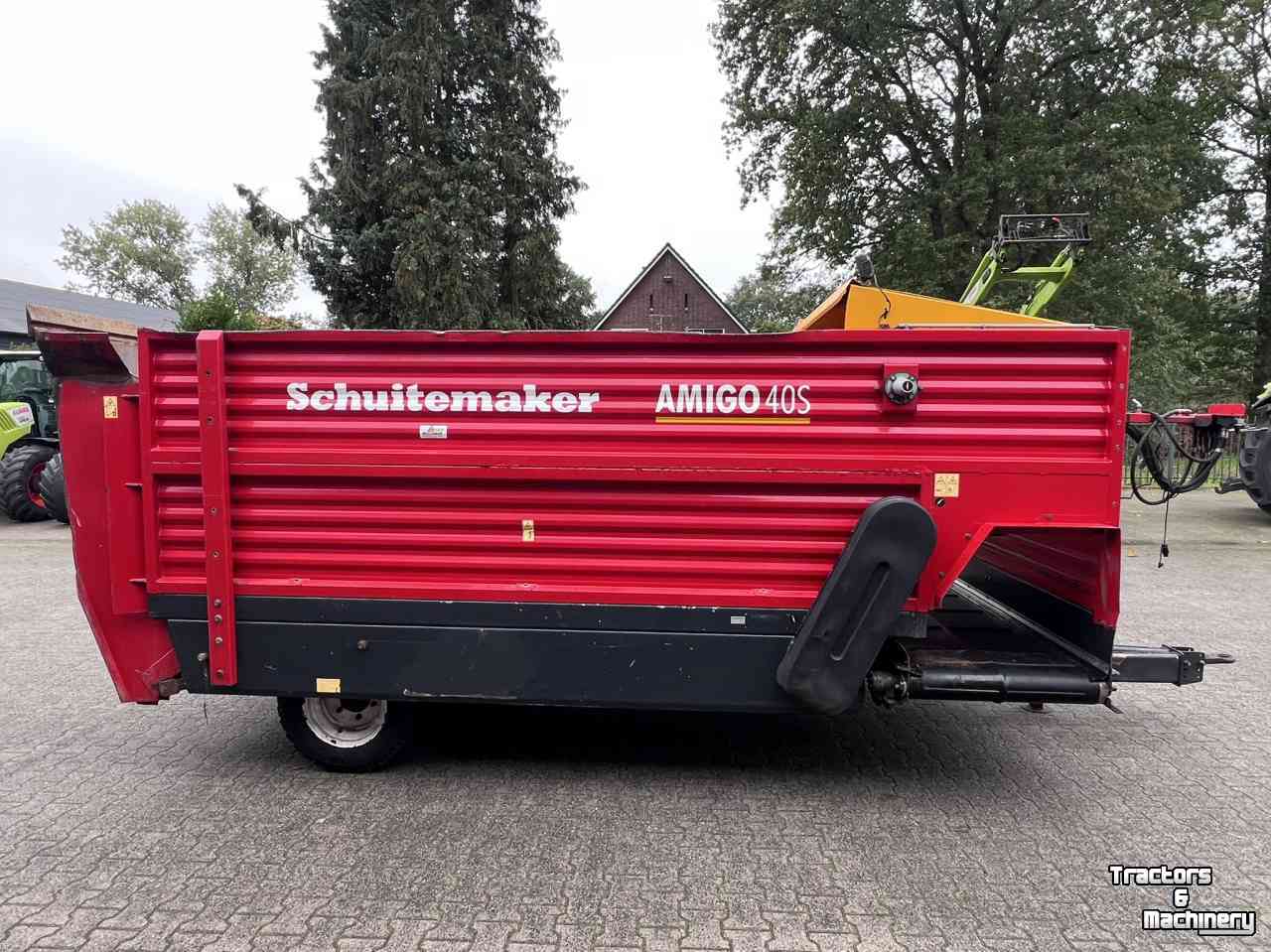 Distributeur de fourrage en bloc Schuitemaker Amigo 40S