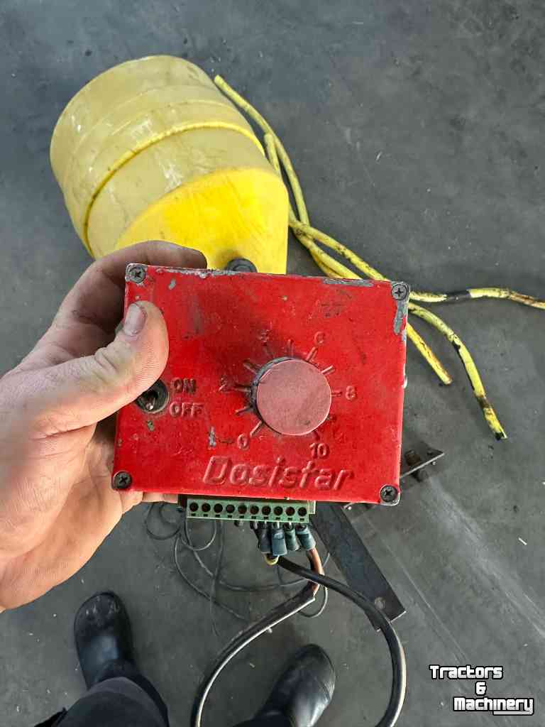 Autres matériel et accessoires de prairie  Kuiltoegmiddel dispenser  Verdeler