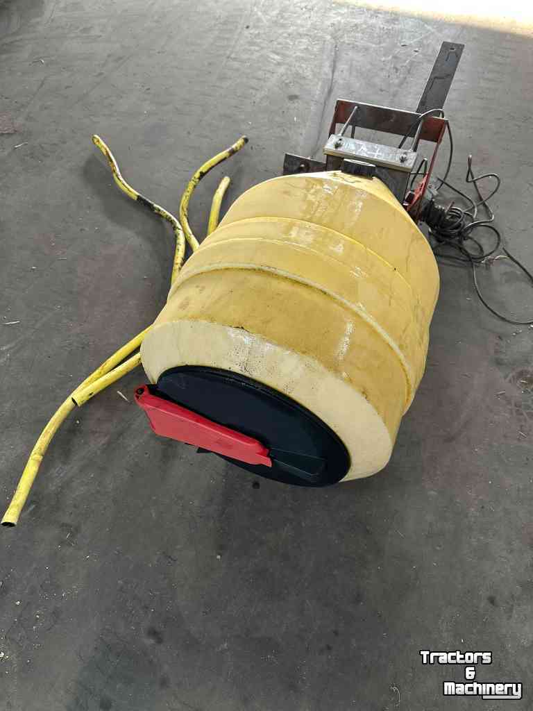 Autres matériel et accessoires de prairie  Kuiltoegmiddel dispenser  Verdeler