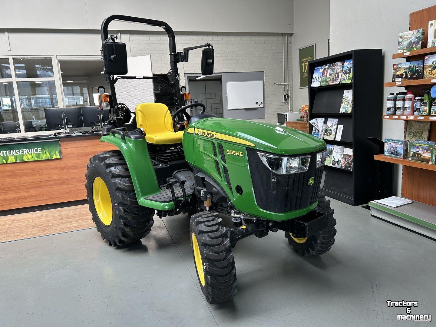 Tracteur pour vignes et vergers John Deere 3038E