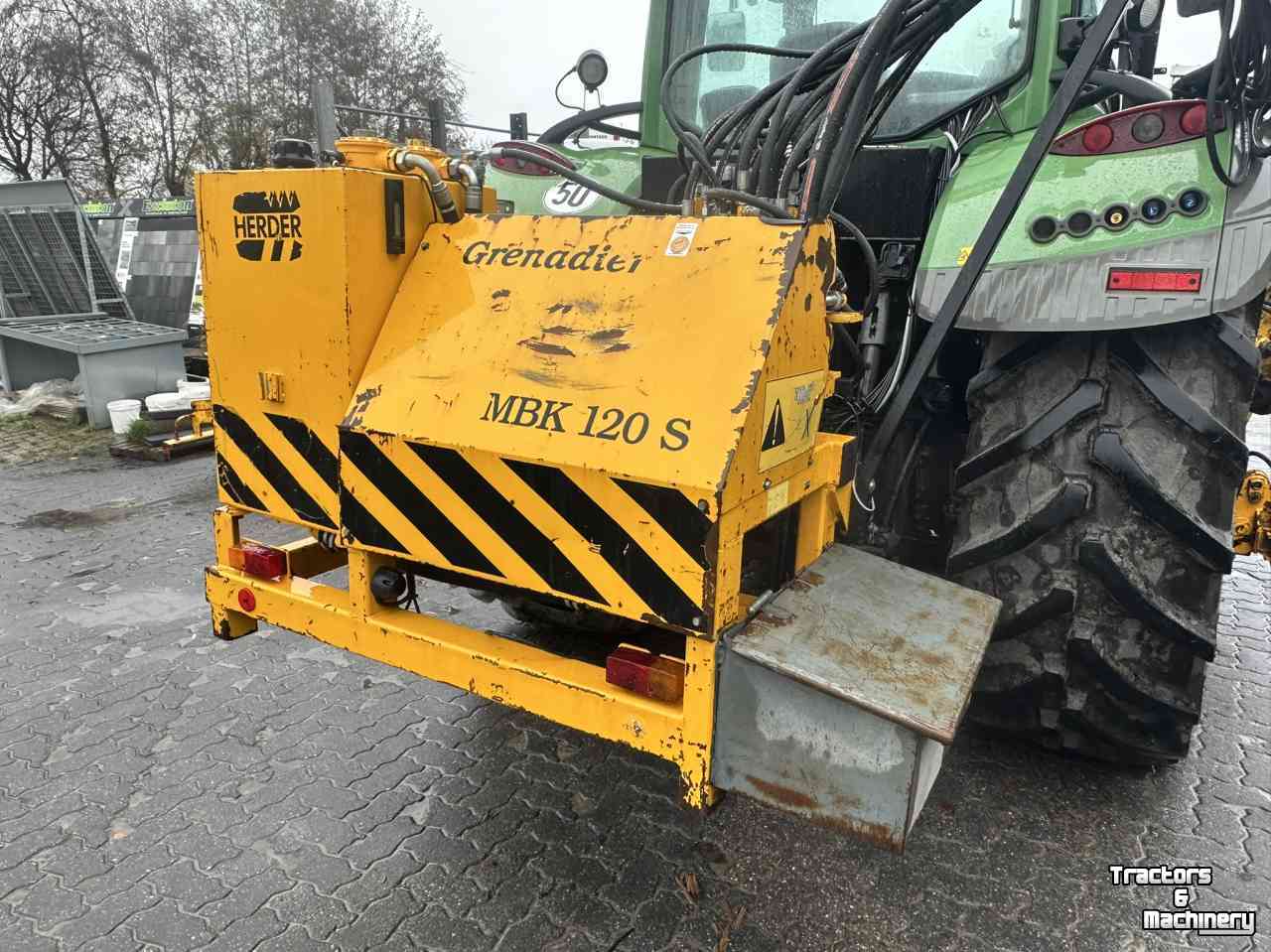 Bras avec benne de fauche Herder MBK 120S