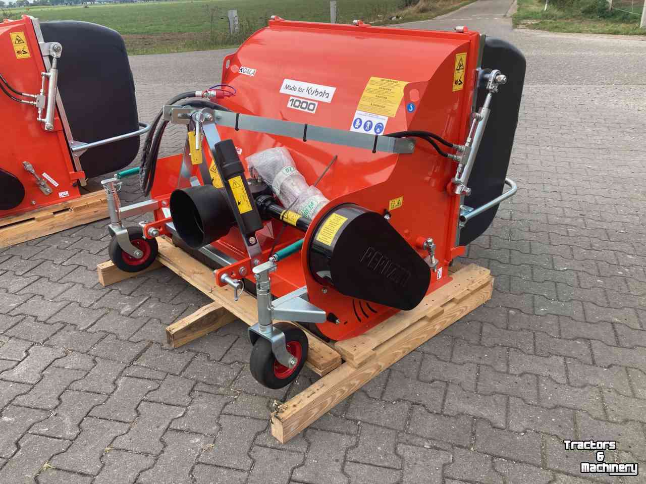 Aérateur de gazon Kubota Koala  1000 klepelmaaiers verticuteermachine leverbaar; 1000, 1200,1600