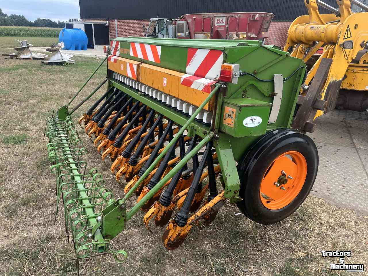 Semoir Amazone D7-300