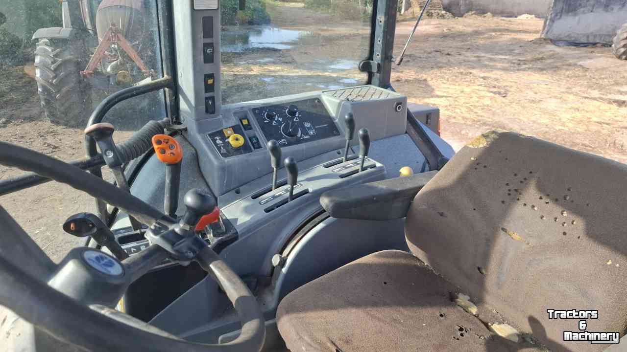 Tracteur Ford 7840