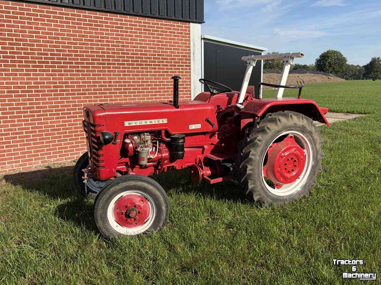 Tracteurs anciens McCormick D326