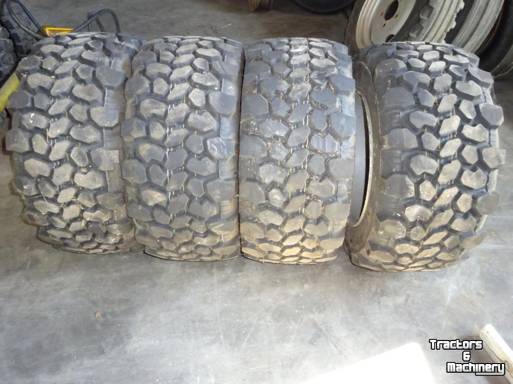 Roues, Pneus, Jantes, Barillets Jumelage Continental Set v. 4 wielen 315/55R16 MPT81