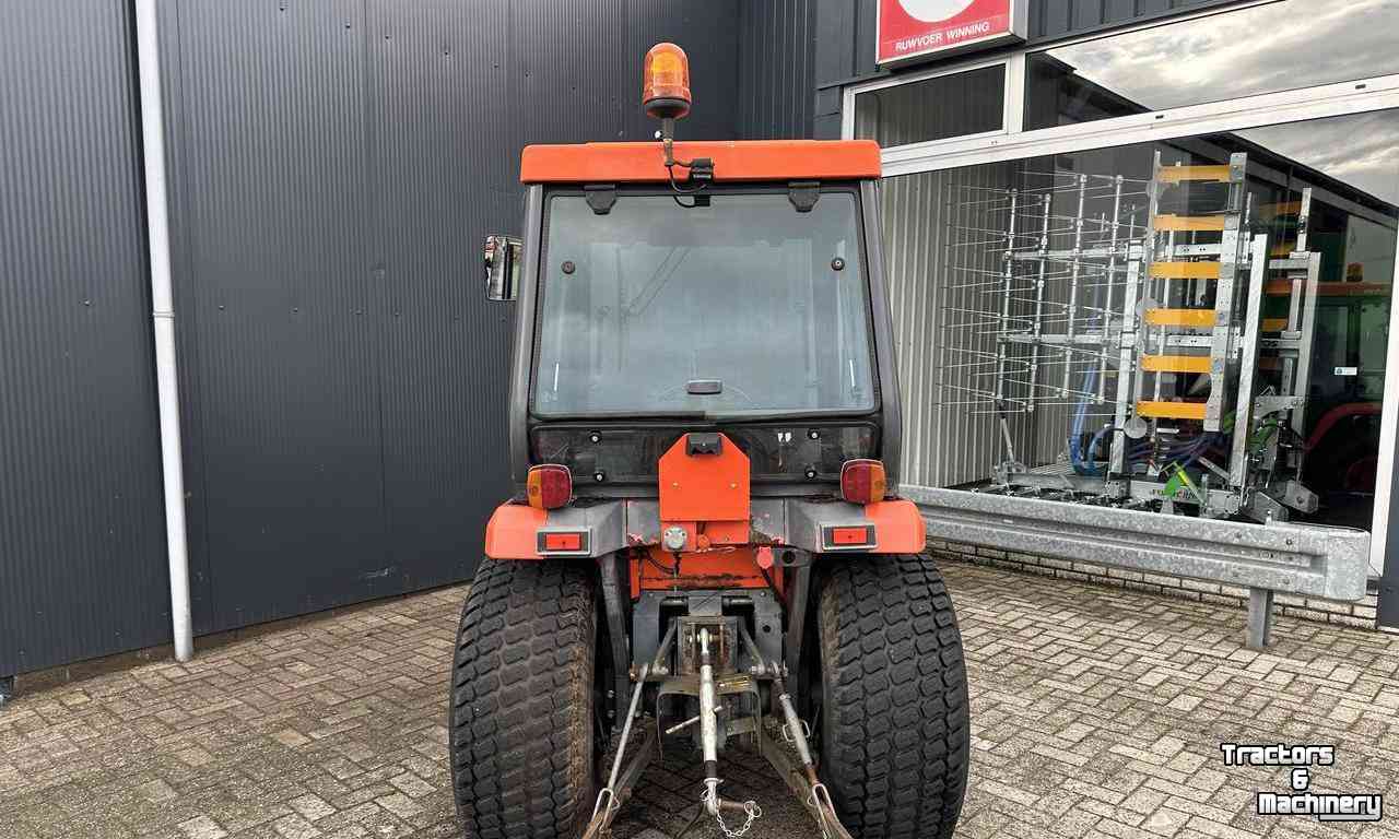 Tracteur pour horticulture Kubota ST-30 Mini-Tractor
