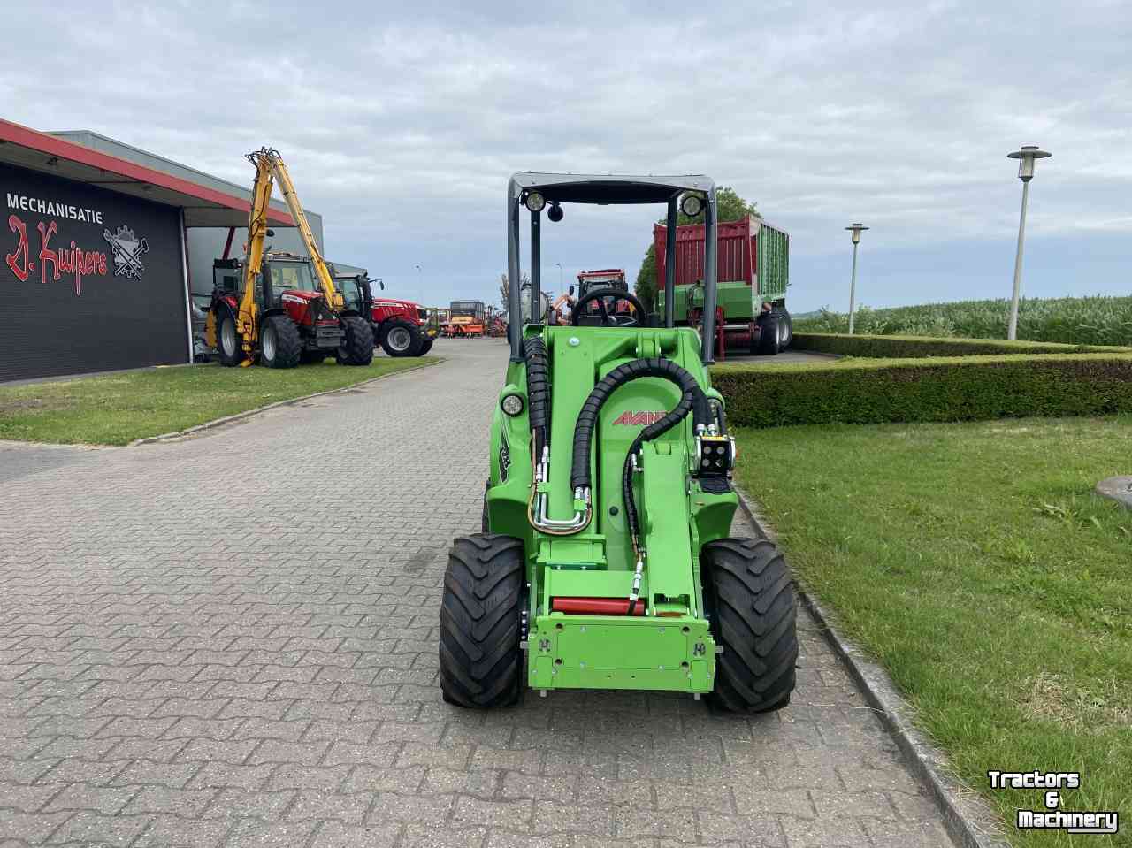 Chargeuse sur pneus Avant 528 TDL