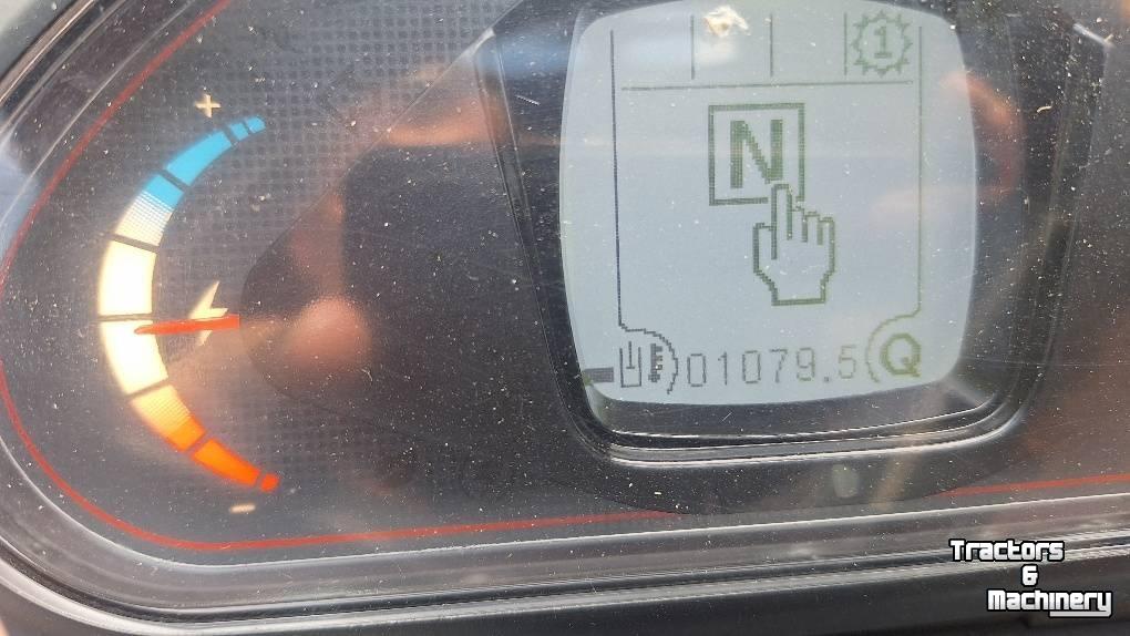 Chargeuse sur pneus Giant G2700E