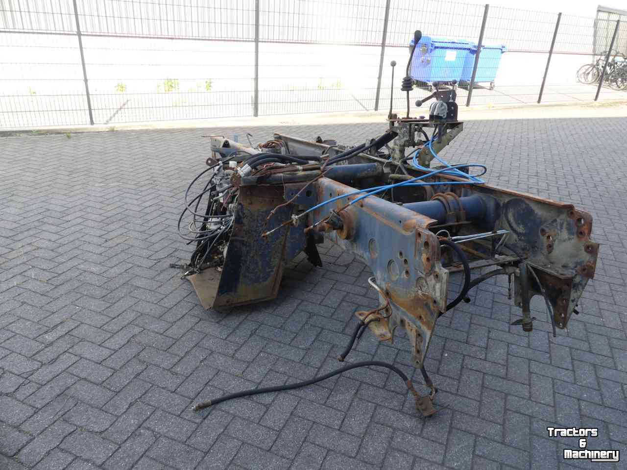 Autres tracteurs et accessoires Mercedes Benz MB Trac 1300