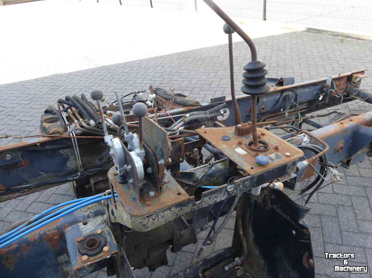 Autres tracteurs et accessoires Mercedes Benz MB Trac 1300