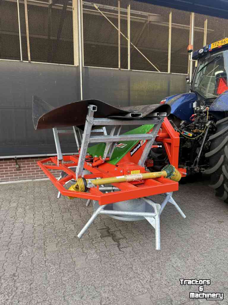 Eparpilleur de fourrage Holaras Jumbo Hk