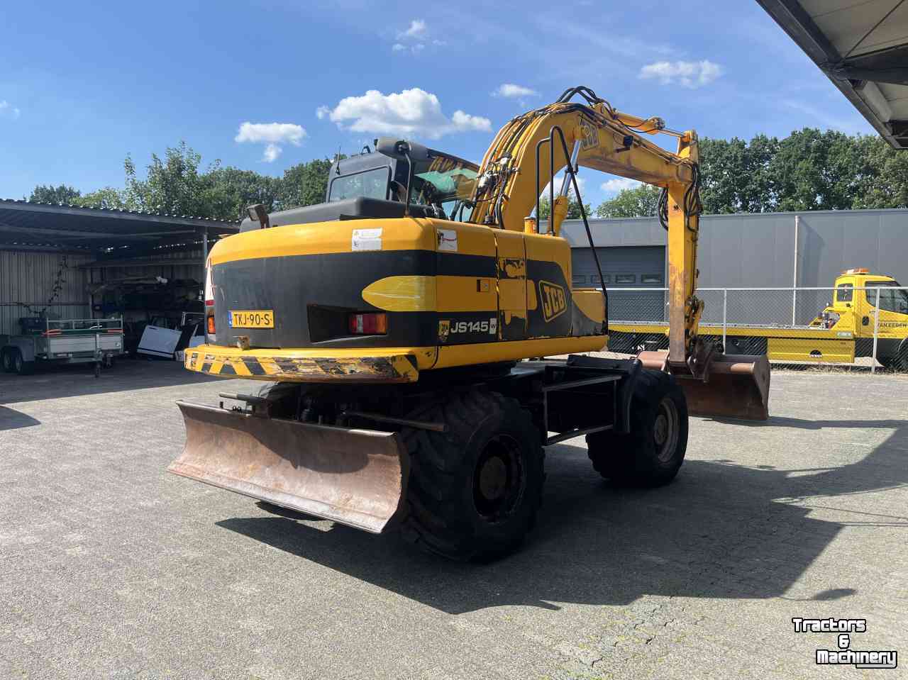 Pelles sur pneus JCB JS145W