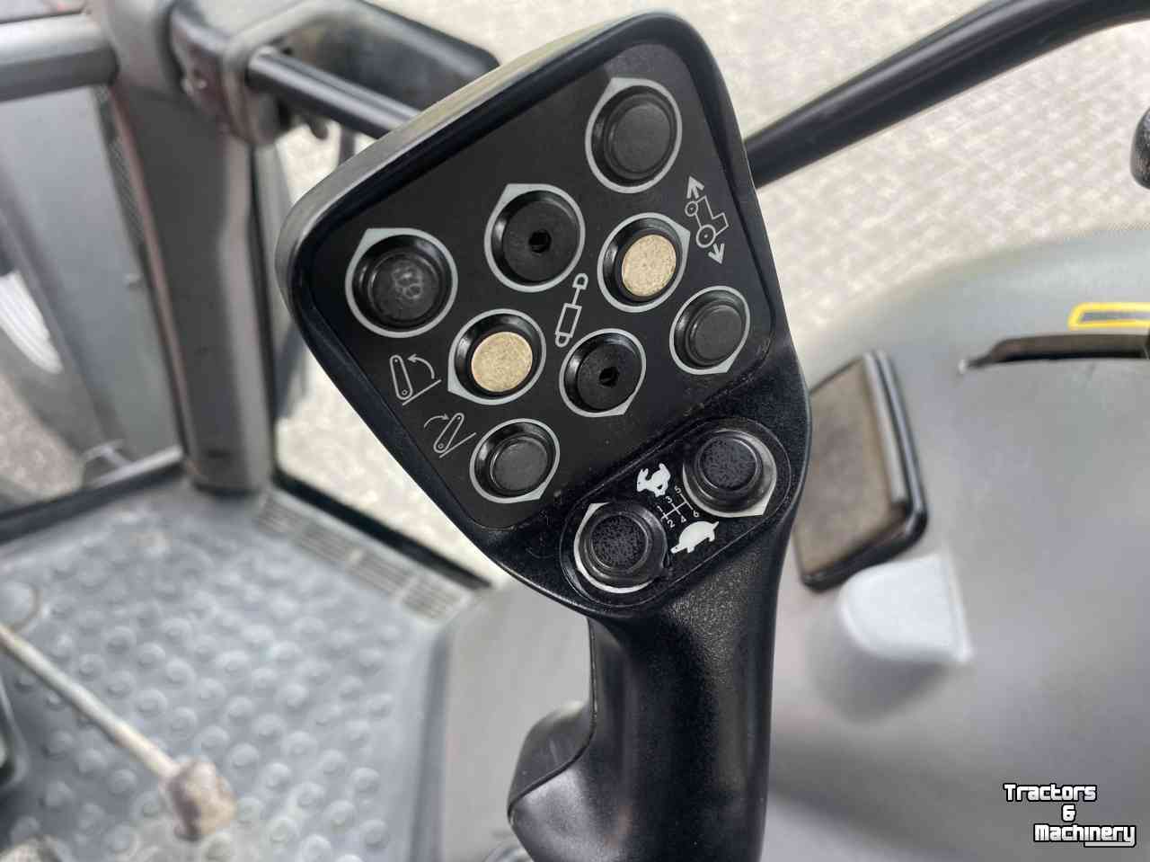 Tracteur Case-IH CS 130 Powershift 24/24 Sisu 6 cil.turbo airco