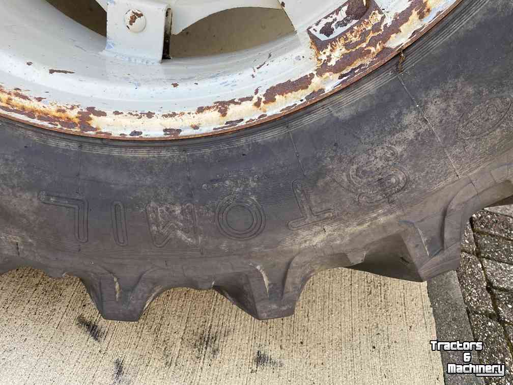 Roues, Pneus, Jantes, Barillets Jumelage Stomil 16.9-34 (420/85R34, R34, 34inch)