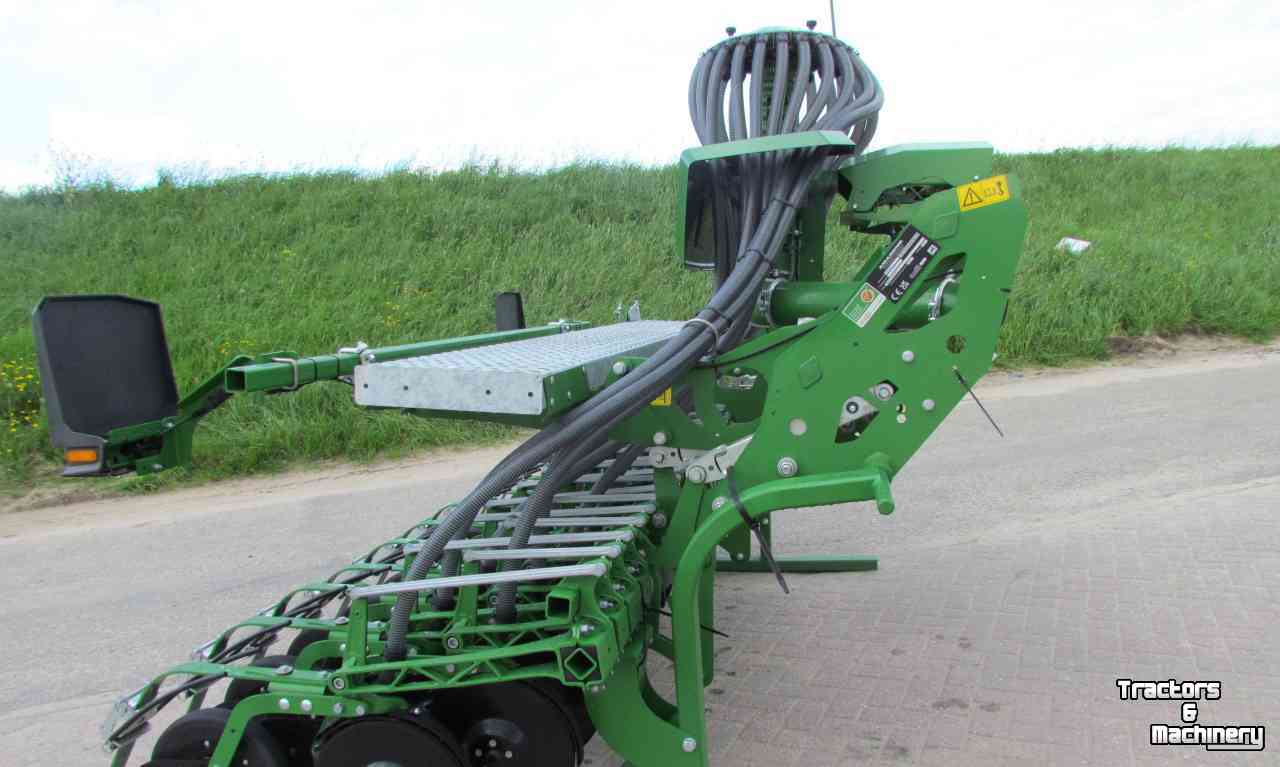 Semoir Amazone Avant 3002 Aanbouwzaaimachine