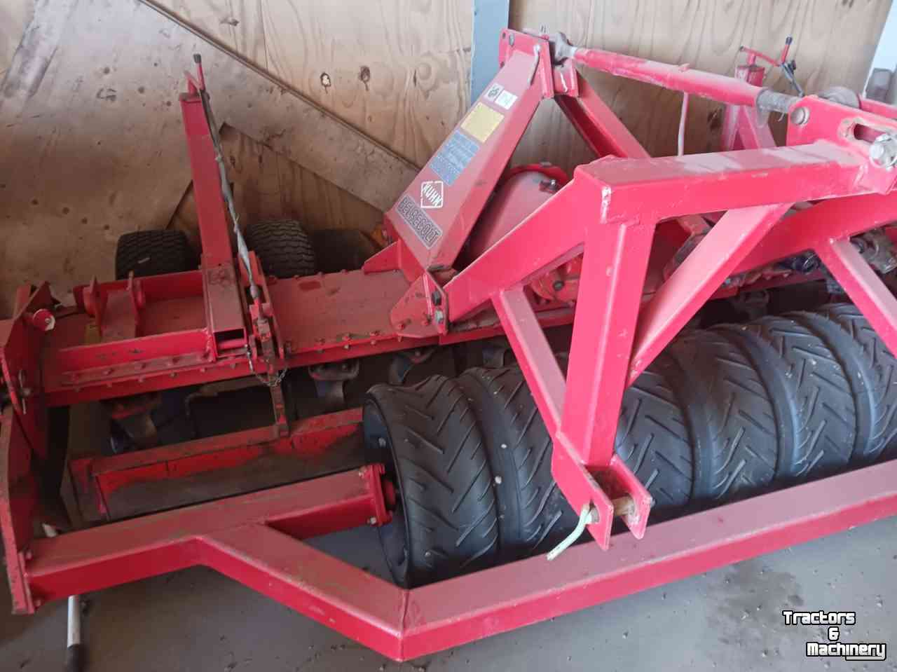 Herse rotative Kuhn Front kopeg