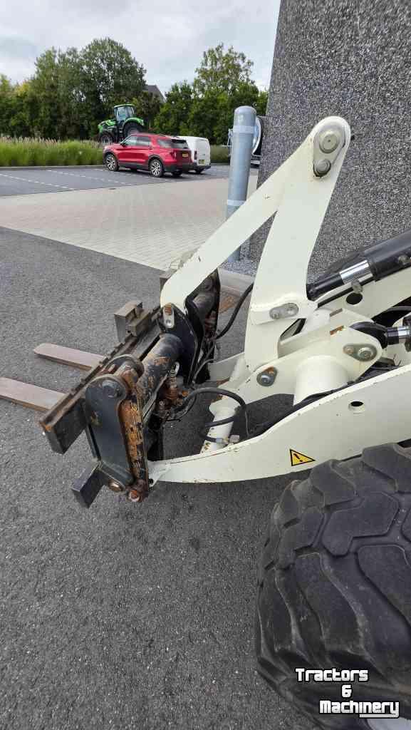 Chargeuse sur pneus Terex SKL834