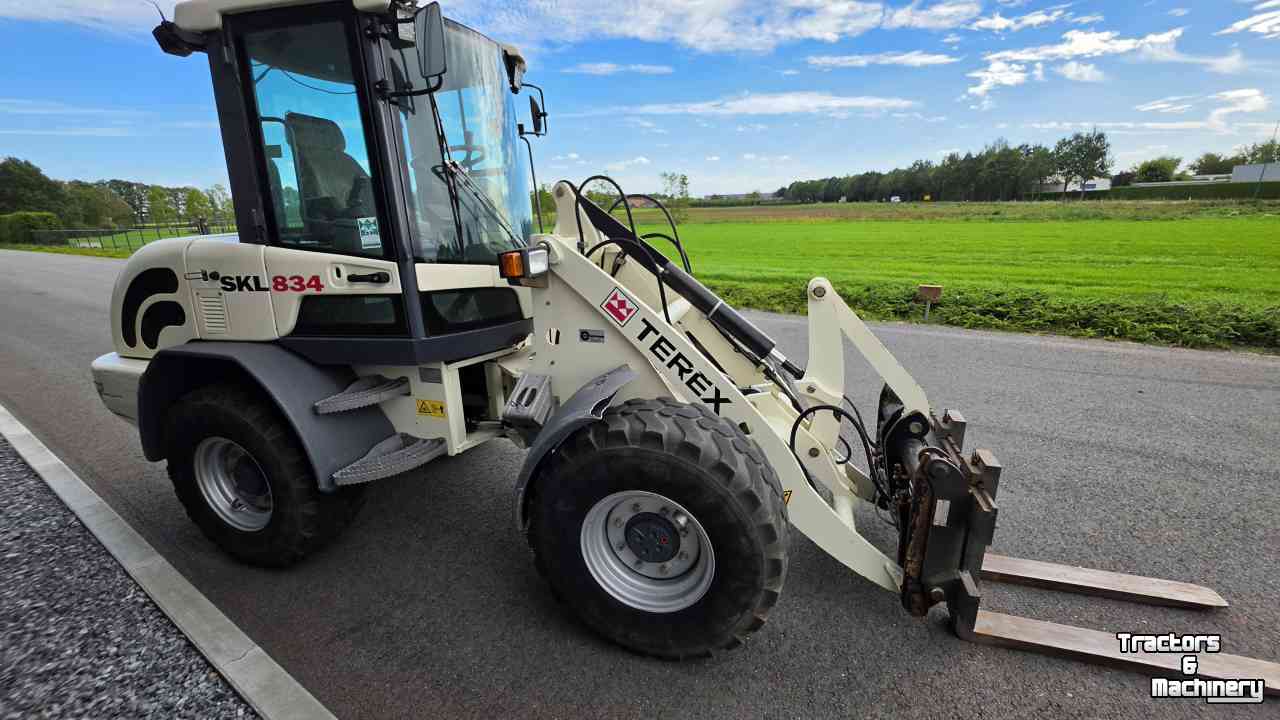 Chargeuse sur pneus Terex SKL834