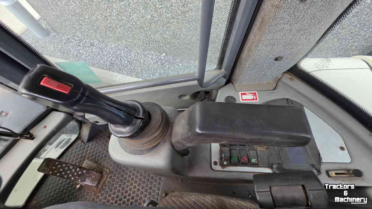 Chargeuse sur pneus Terex SKL834