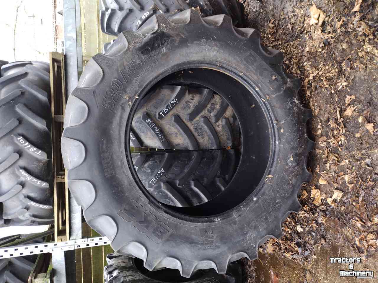 Roues, Pneus, Jantes, Barillets Jumelage BKT 520/85R42