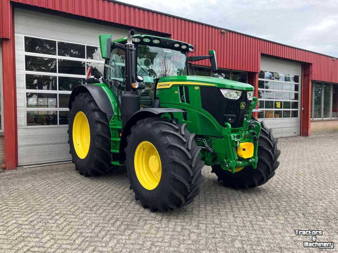 Tracteur John Deere 6R 215
