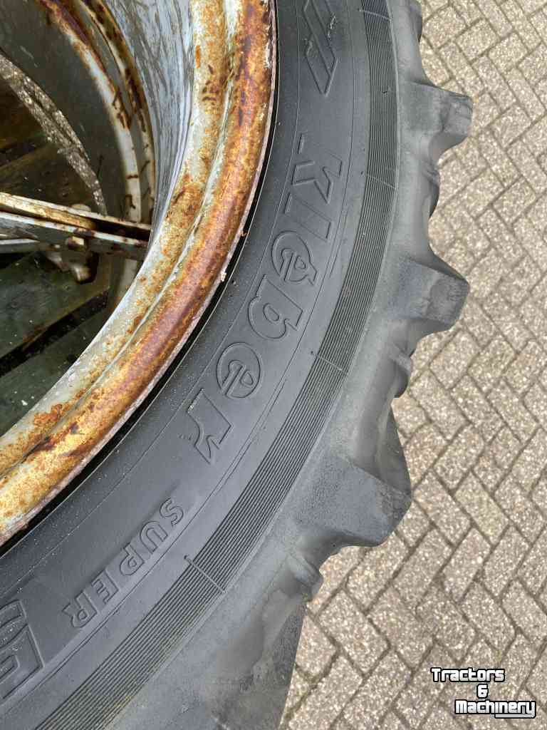 Roues, Pneus, Jantes, Barillets Jumelage Kleber Dubbellucht 13.6R38