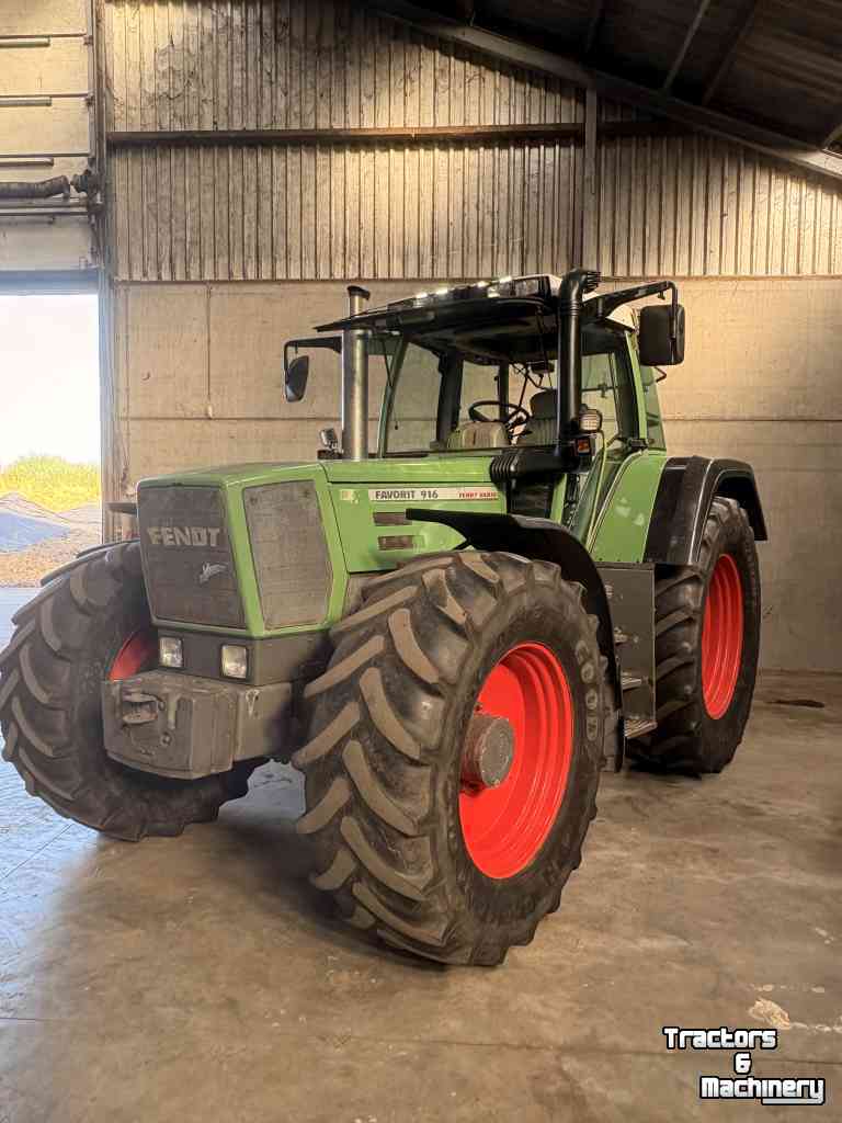 Tracteur Fendt 916