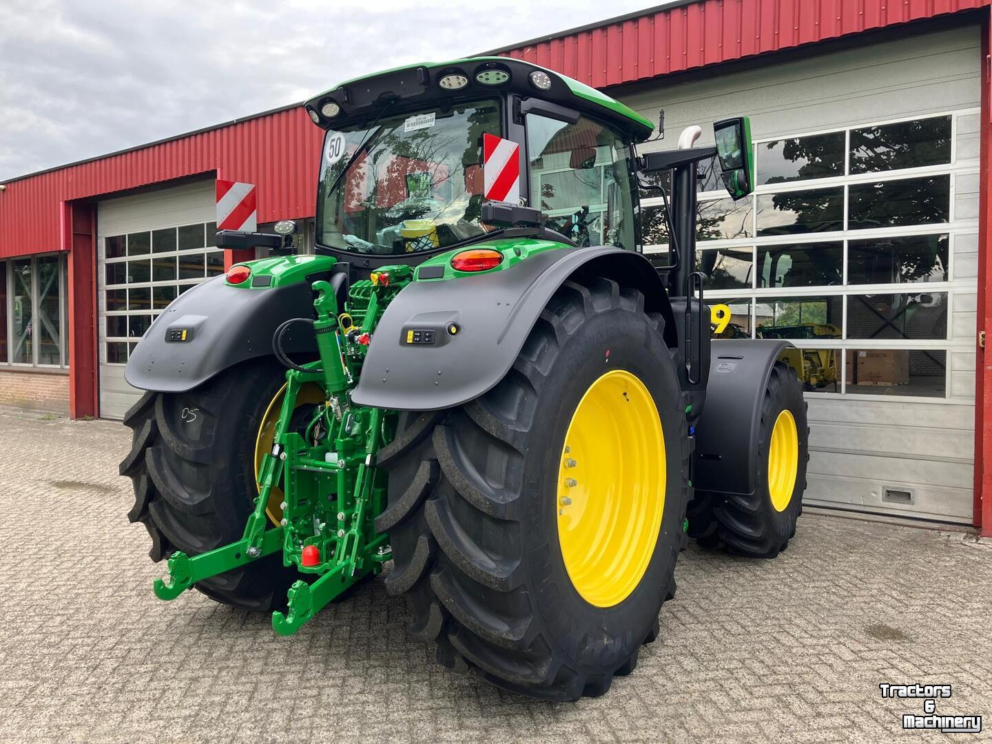 Tracteur John Deere 6R 215