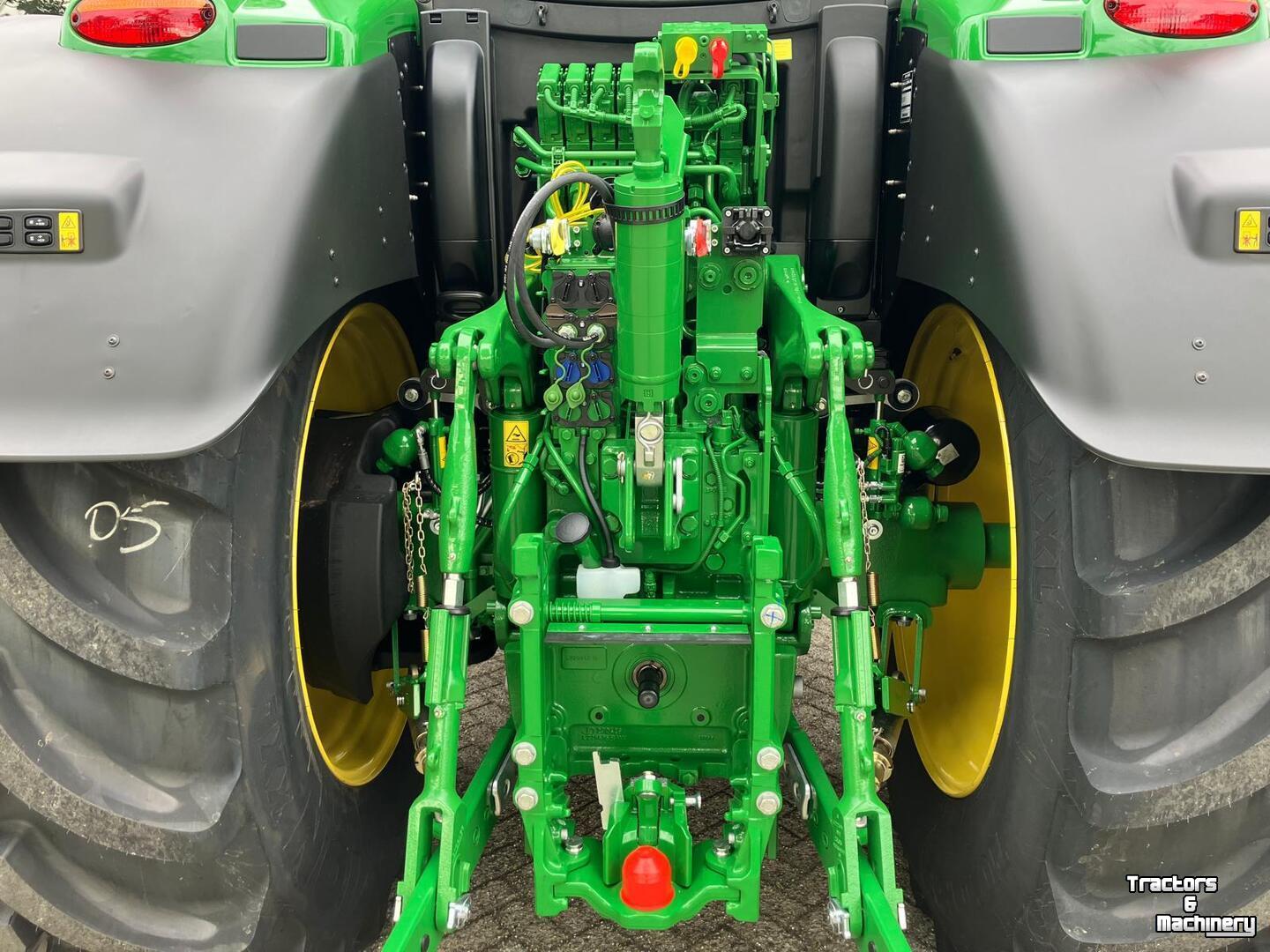 Tracteur John Deere 6R 215