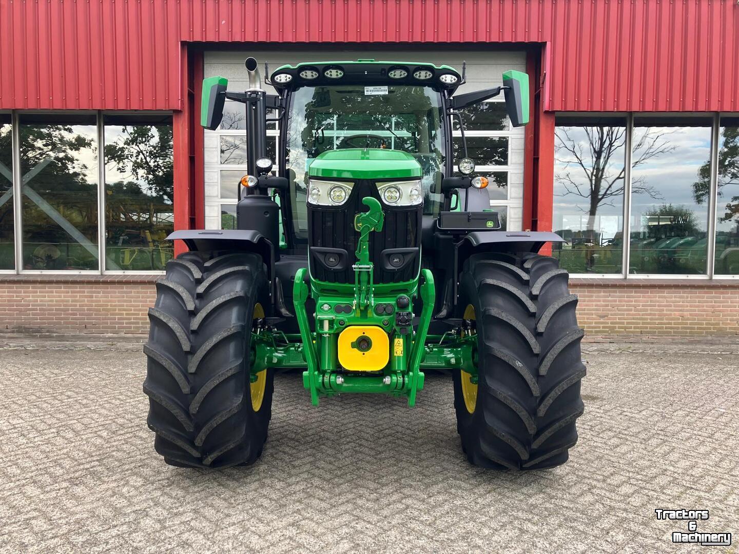 Tracteur John Deere 6R 215