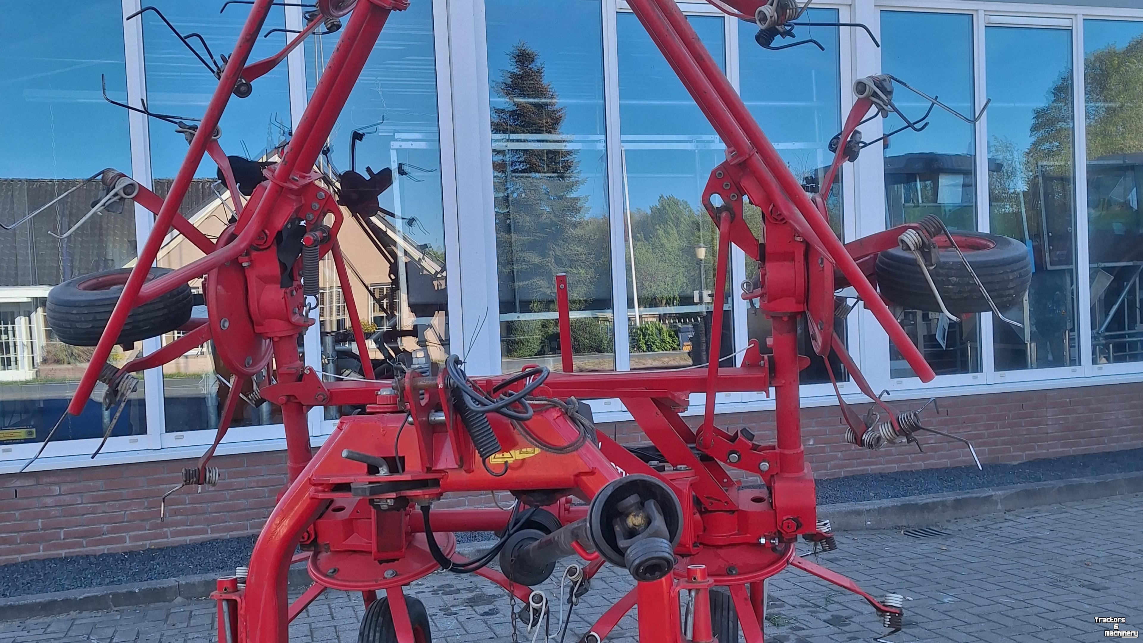 Faneur Lely LOTUS 675