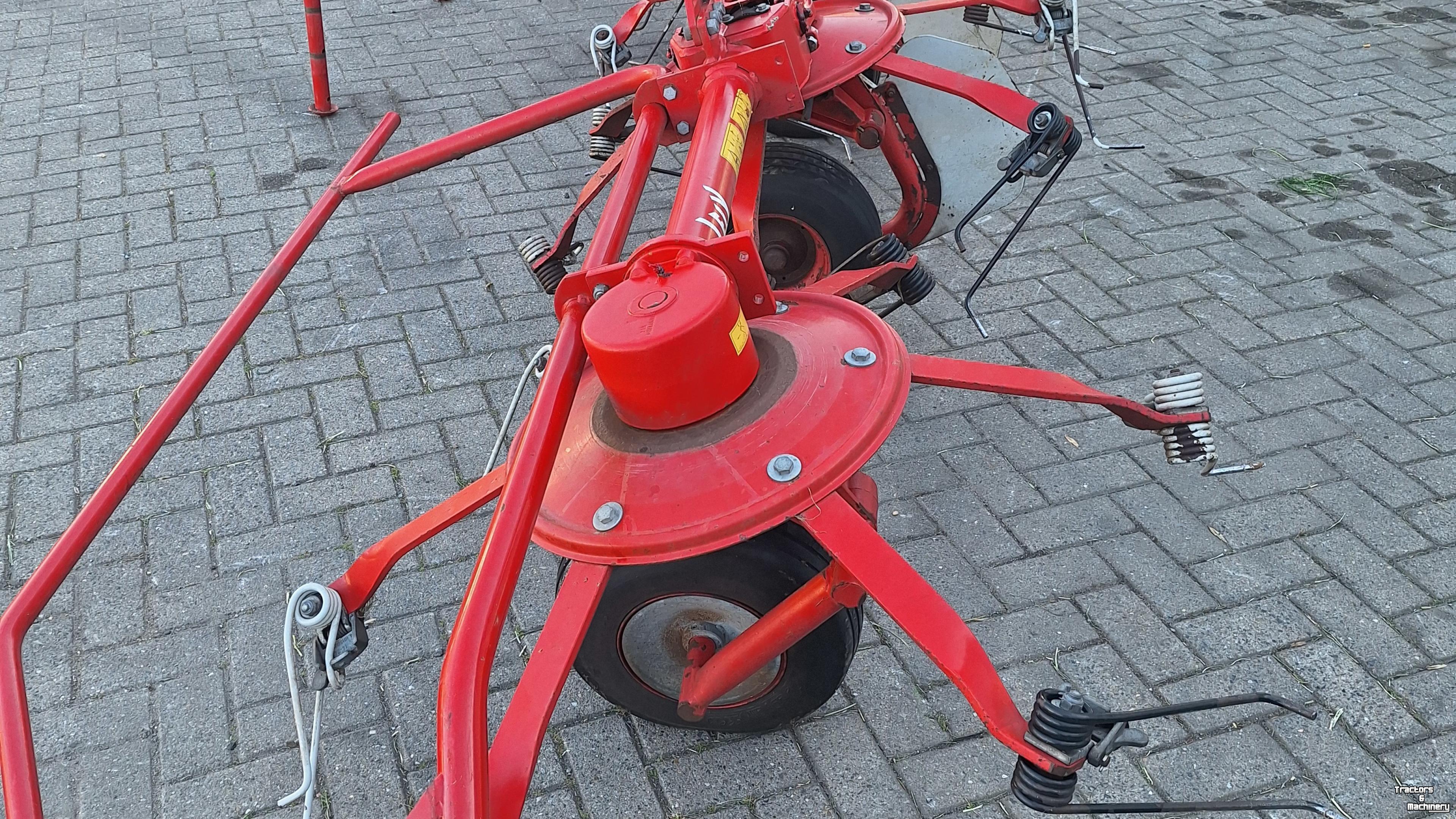 Faneur Lely LOTUS 675