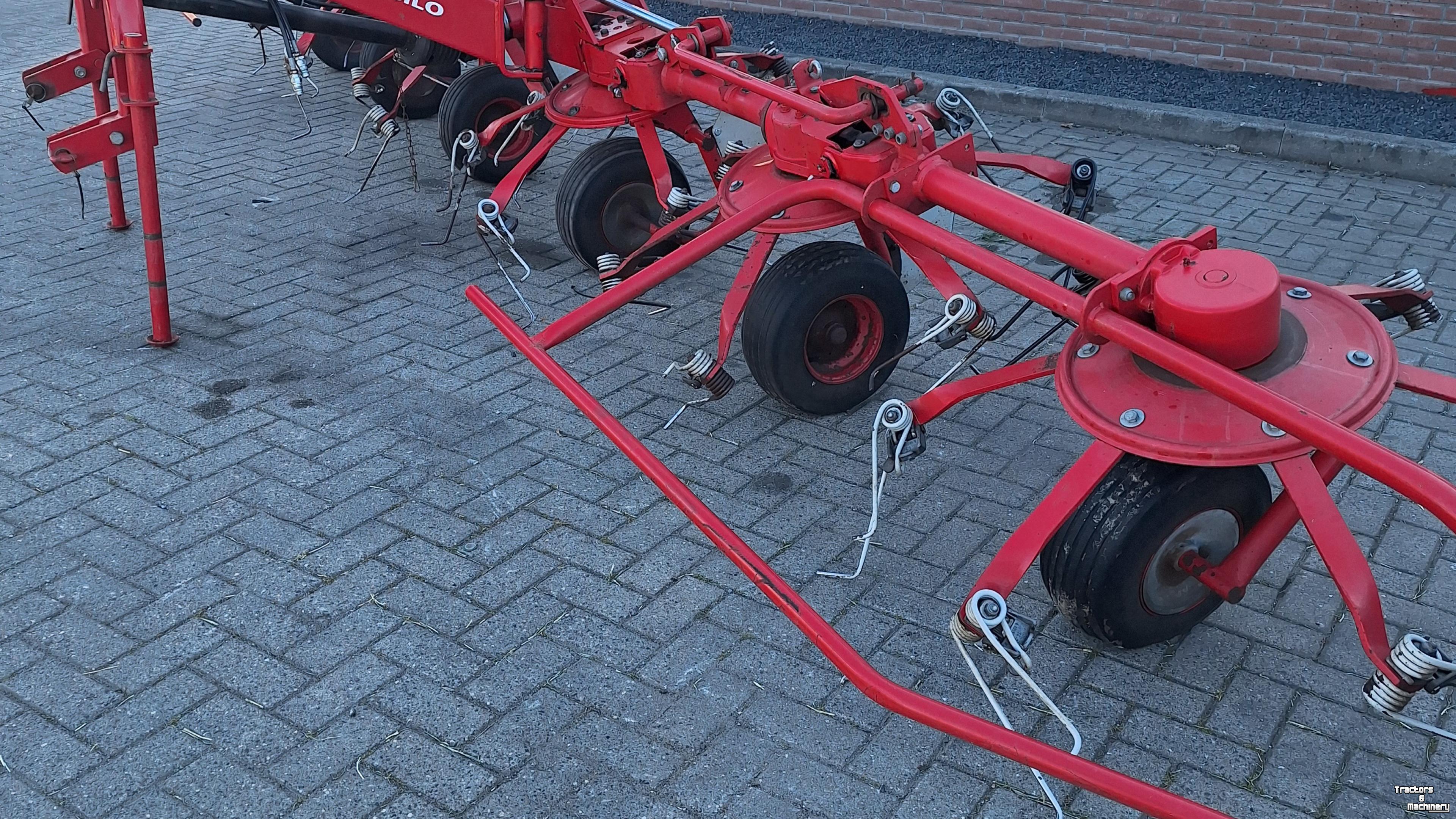 Faneur Lely LOTUS 675
